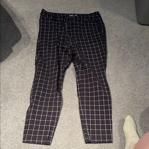 Old Navy Black and White Dress Pants with Grid Pattern